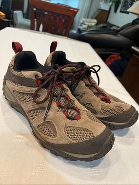 Merrell Yakota Hiking Shoes size 11 women’s